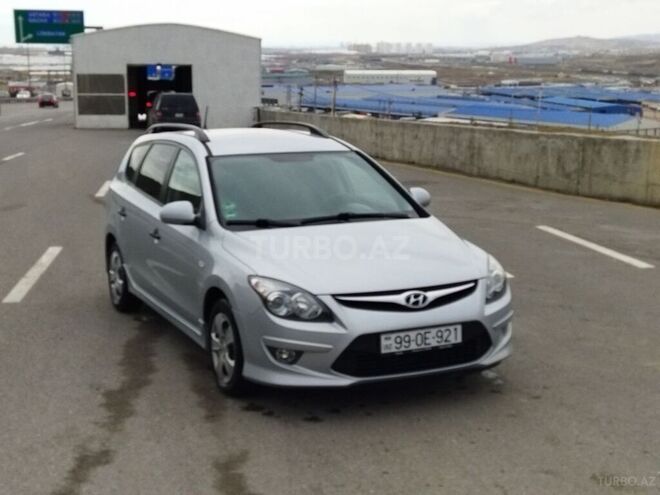 Hyundai i30 2010, 184,000 km - 1.6 л - Bakı