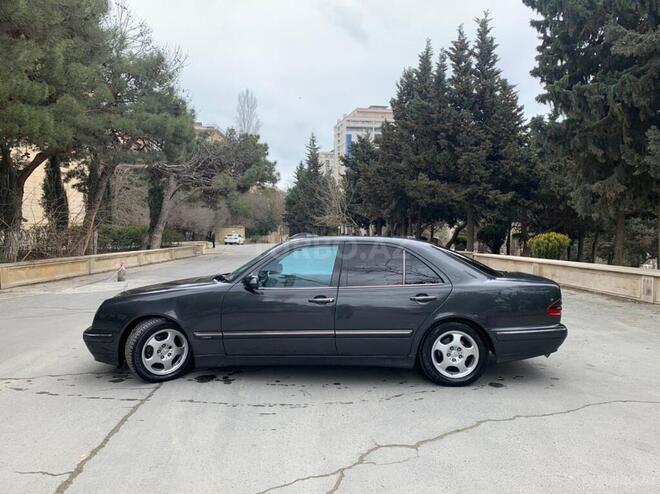 Mercedes E 220 2000, 352,000 km - 2.2 l - Bakı