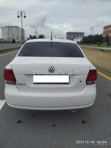 Volkswagen Polo 2013, 140,800 km - 1.6 l - Bakı