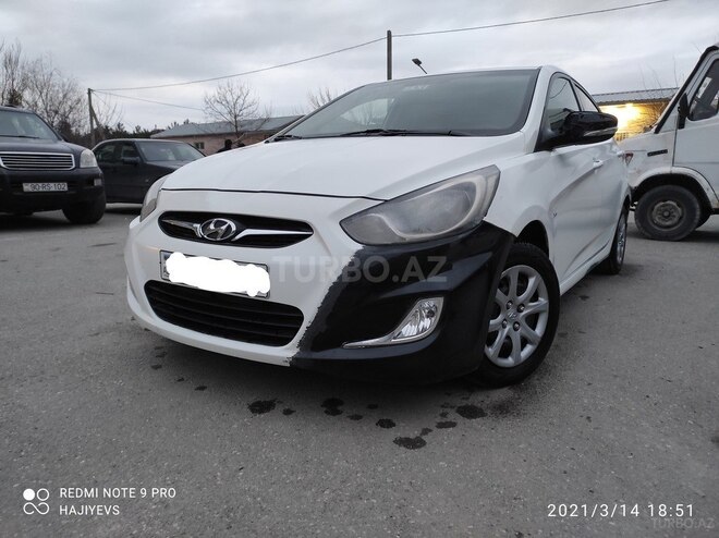 Hyundai Accent 2011, 300,000 km - 1.6 l - Bakı