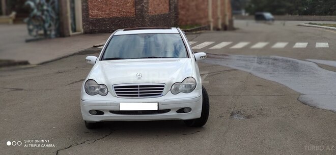Mercedes C 200 2000, 220,000 km - 2.0 л - Tovuz