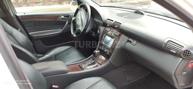 Mercedes C 200 2000, 220,000 km - 2.0 л - Tovuz