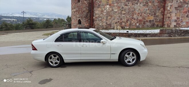 Mercedes C 200 2000, 220,000 km - 2.0 л - Tovuz
