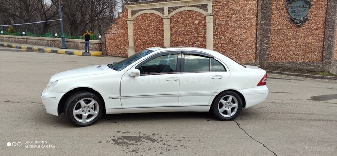 Mercedes C 200 2000, 220,000 km - 2.0 л - Tovuz