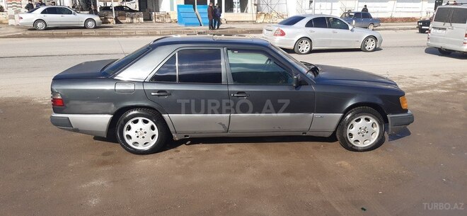 Mercedes E 230 1990, 28,800 km - 2.3 l - Sabirabad