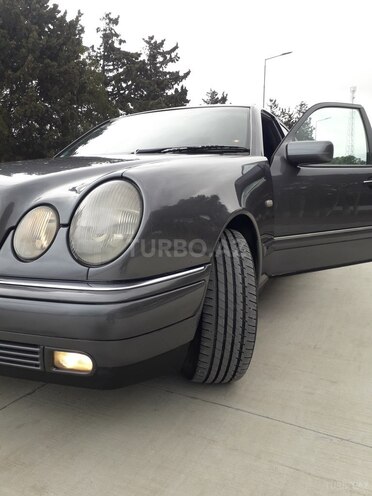 Mercedes E 280 1997, 256,970 km - 2.8 l - Sumqayıt