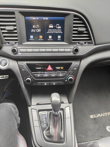 Hyundai Elantra 2017, 73,017 km - 1.6 l - Bakı