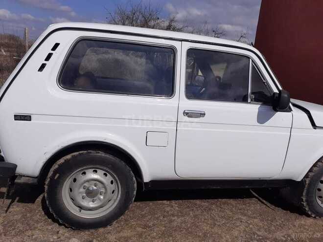 LADA (VAZ) Niva 1995, 220,000 km - 1.7 л - Saatlı