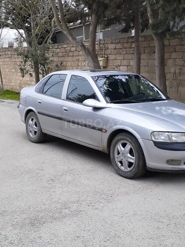 Opel Vectra 1998, 300,000 km - 1.8 l - Bakı