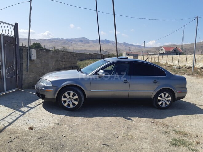 Volkswagen Passat 2004, 193,000 km - 1.8 l - Bakı
