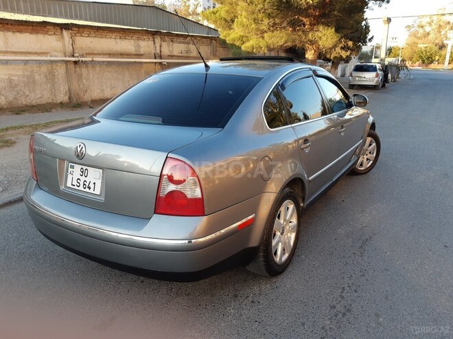 Volkswagen Passat 2004, 193,000 km - 1.8 l - Bakı