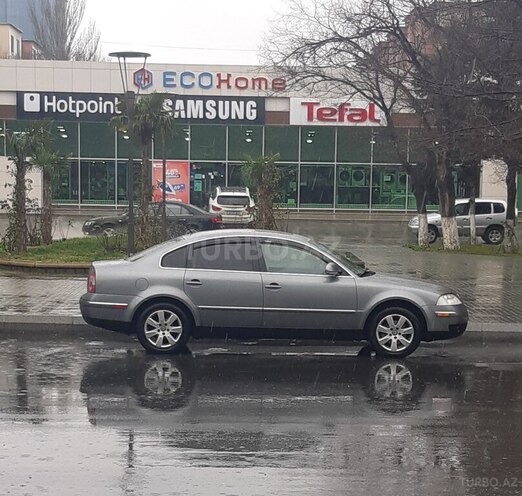 Volkswagen Passat 2004, 193,000 km - 1.8 l - Bakı