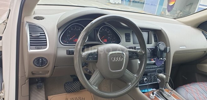 Audi Q7 2007, 242,000 km - 4.2 л - Bakı