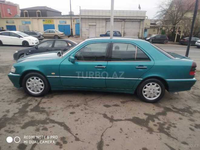 Mercedes C 200 1999, 225,000 km - 2.0 l - Bakı