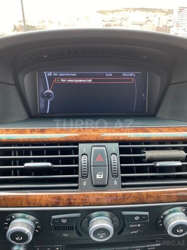BMW 525 2009, 96,194 km - 2.5 л - Bakı