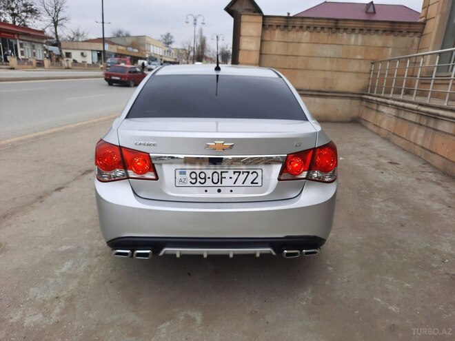 Chevrolet Cruze 2013, 140,000 km - 1.4 l - Quba