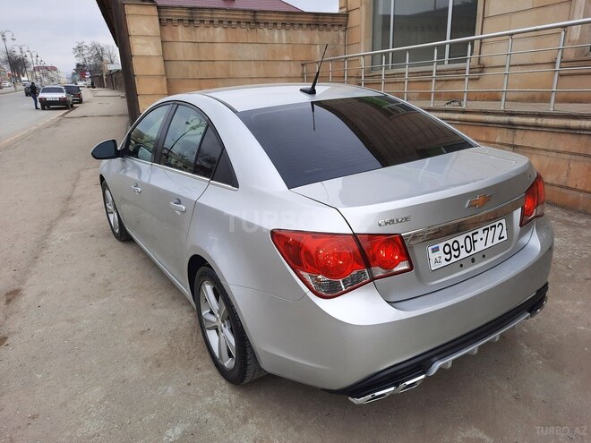 Chevrolet Cruze 2013, 140,000 km - 1.4 l - Quba