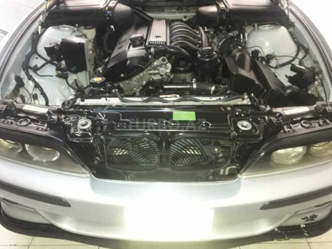 BMW 528 1998, 50,000 km - 2.8 l - Bakı