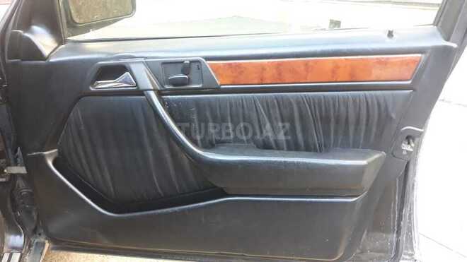 Mercedes E 300 1992, 457,321 km - 3.0 l - Bakı