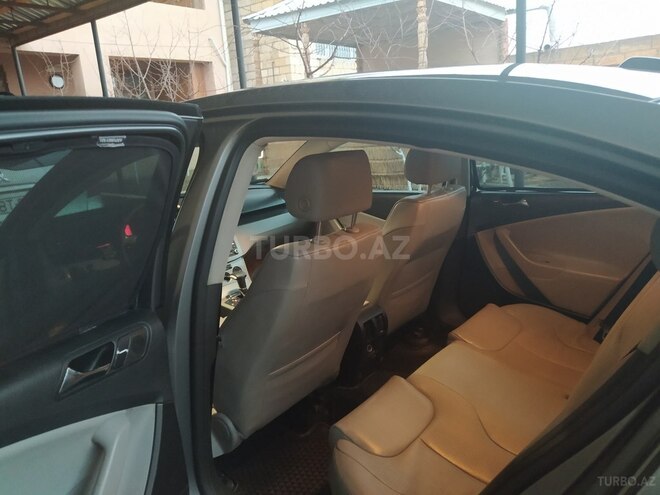 Volkswagen Passat 2006, 290,007 km - 2.0 л - Bakı