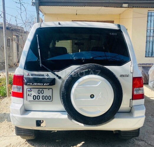 Mitsubishi Pajero io 2000, 230,000 km - 2.0 л - Gəncə