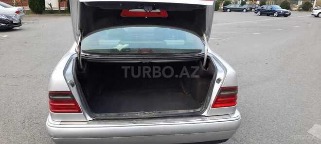 Mercedes E 230 1996, 275,000 km - 2.3 l - Gəncə