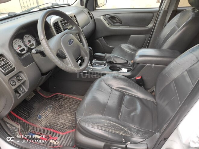 Ford Escape 2004, 200,500 km - 3.0 l - Sumqayıt