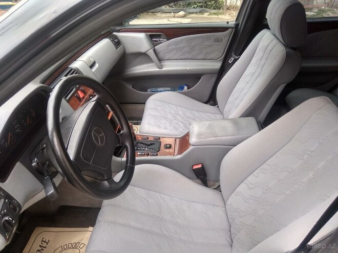 Mercedes E 200 1996, 371,000 km - 2.0 л - Bakı