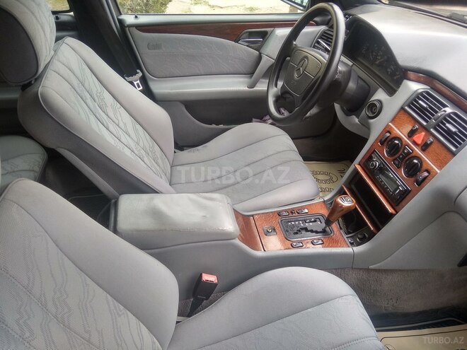 Mercedes E 200 1996, 371,000 km - 2.0 л - Bakı