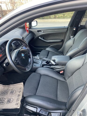 BMW 325 2004, 318,220 km - 2.2 l - Yevlax