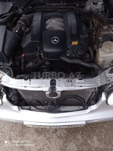 Mercedes E 240 2000, 296,000 km - 2.6 l - Bakı