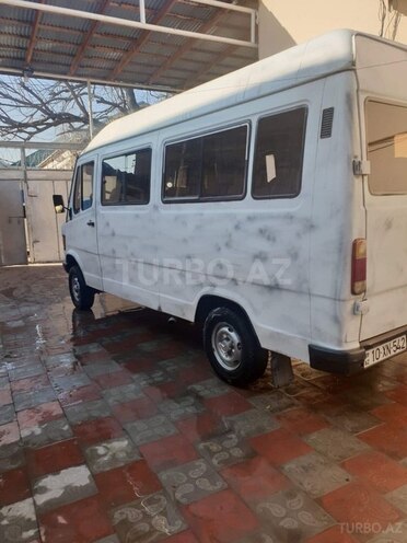 Mercedes 208 D 1994, 200,000 km - 2.4 l - Ağsu