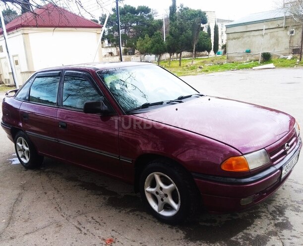 Opel Astra 1993, 350,000 km - 1.8 l - Bakı