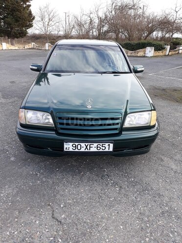 Mercedes C 240 1998, 298,000 km - 2.4 l - Qax