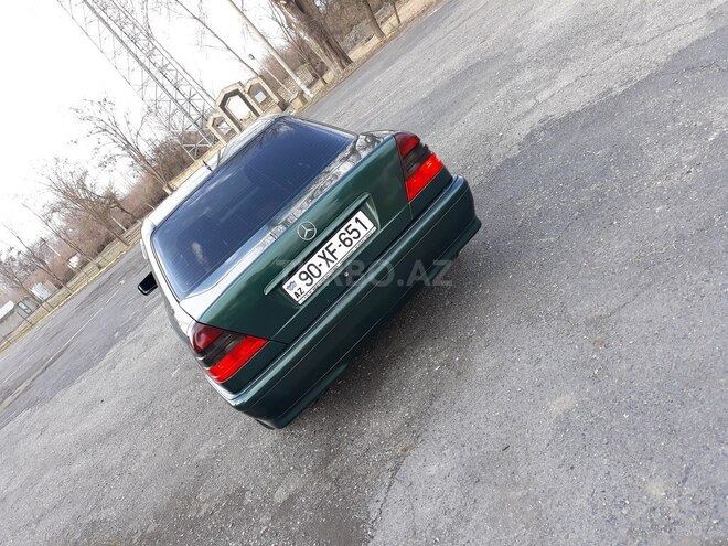 Mercedes C 240 1998, 298,000 km - 2.4 l - Qax