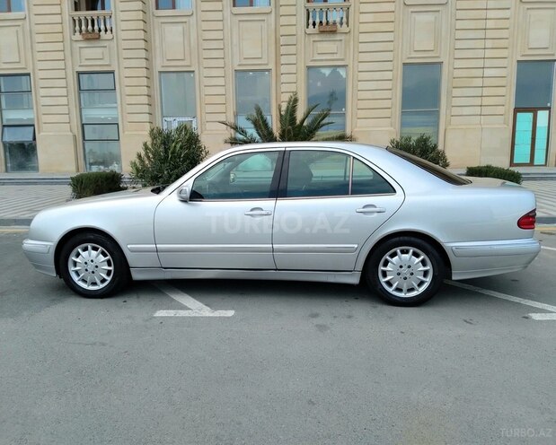 Mercedes E 240 1999, 347,253 km - 2.4 l - Sumqayıt