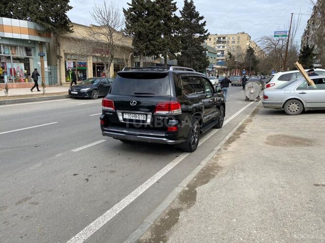 Lexus LX 570 2013, 138,000 km - 5.7 л - Bakı