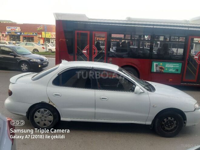 Hyundai Elantra 1996, 325,488 km - 2.0 л - Bakı