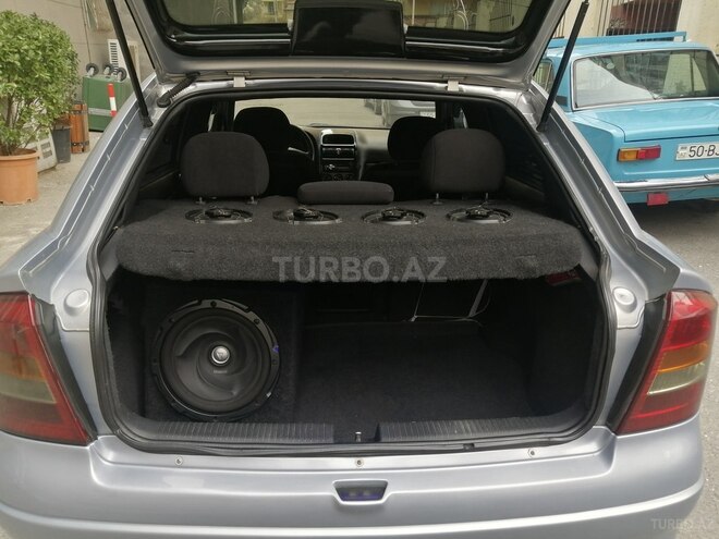 Opel Astra 1999, 130,000 km - 1.6 л - Bakı