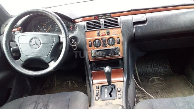 Mercedes E 230 1996, 400,000 km - 2.3 l - Bakı