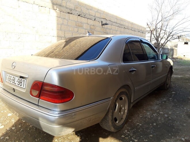 Mercedes E 290 1996, 368,312 km - 2.9 l - Yevlax