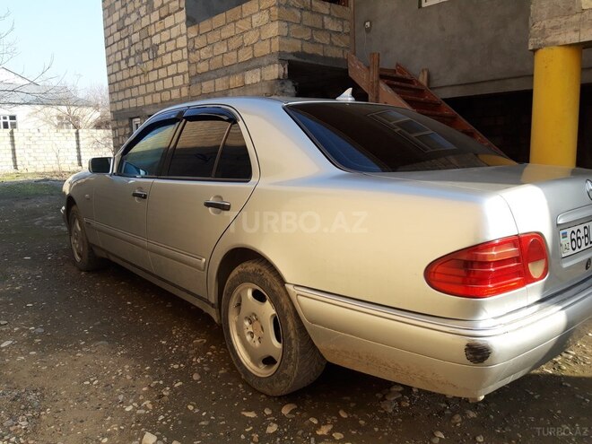 Mercedes E 290 1996, 368,312 km - 2.9 l - Yevlax