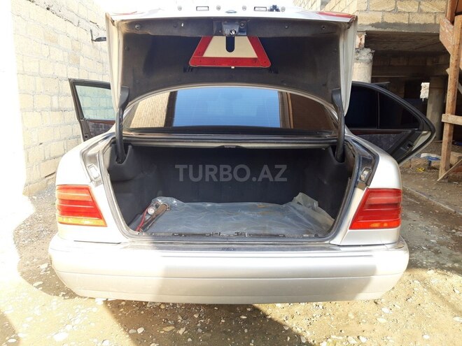 Mercedes E 290 1996, 368,312 km - 2.9 l - Yevlax