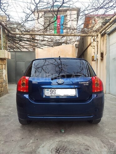 Toyota Corolla 2005, 305,000 km - 1.4 l - Bakı