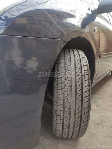 Toyota Corolla 2005, 305,000 km - 1.4 l - Bakı