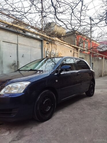 Toyota Corolla 2005, 305,000 km - 1.4 l - Bakı