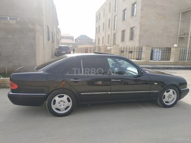 Mercedes E 280 1999, 430,000 km - 2.8 l - Bakı