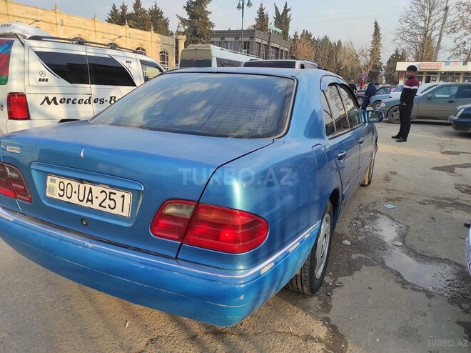 Mercedes E 220 1997, 451,652 km - 2.2 l - Tovuz