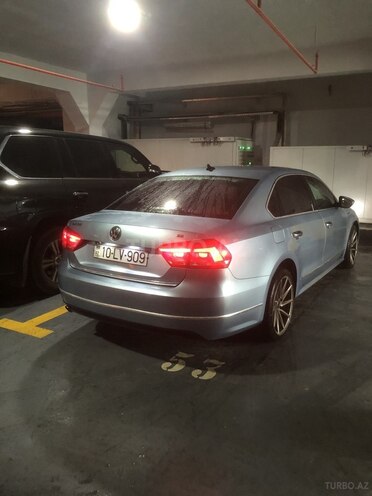 Volkswagen Passat 2013, 260,000 km - 2.5 л - Bakı