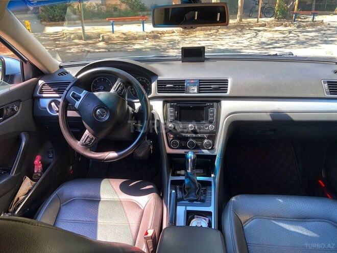 Volkswagen Passat 2013, 260,000 km - 2.5 л - Bakı